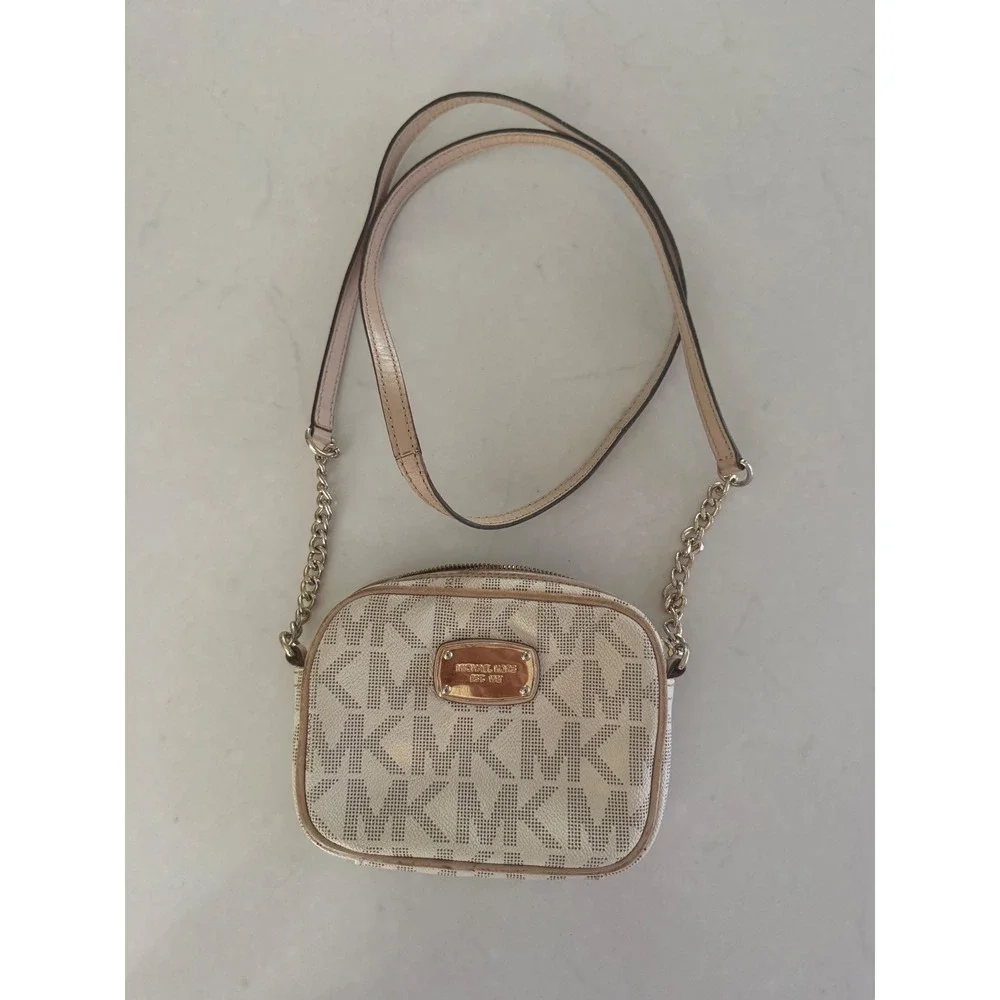 Michael Kors Jet Set Small Camera Bag Vanilla Monogram Crossbody Gold Hardware